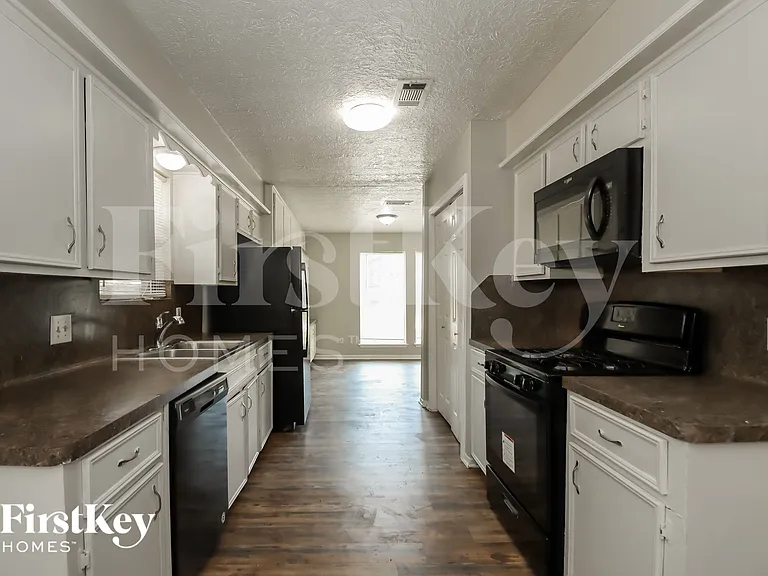 24023 Spring Mill Ln — Photo 6