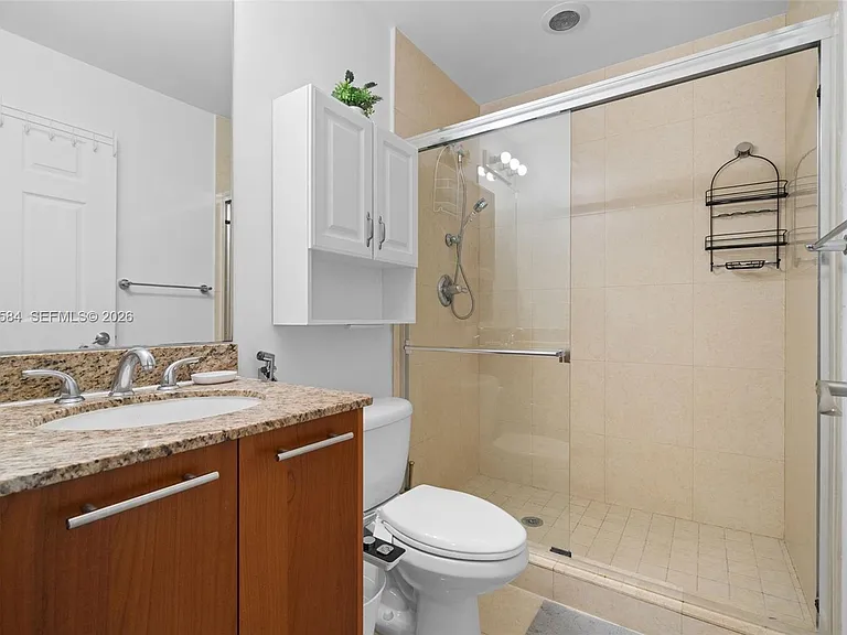 18413 NE 27th Ct #18413 — Photo 32