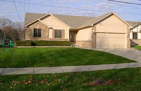 1st image of 563 Hartland Dr