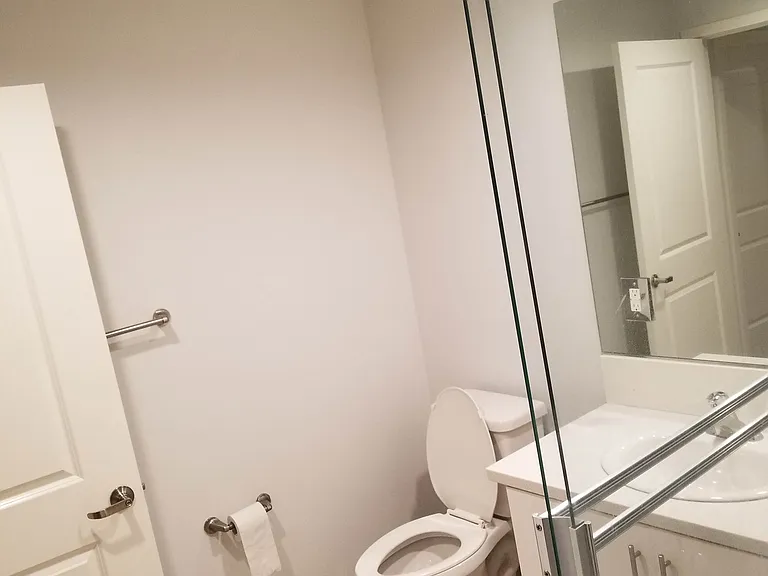 7605 Louise Ave #404 — Photo 13