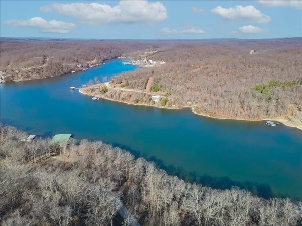 18 Eagle Bay Dr, Gravois Mills, MO 65037
