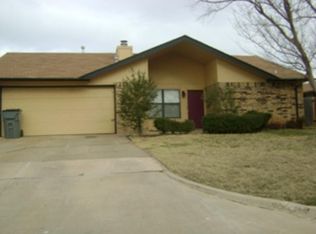 329 NE Skyline Cir, Lawton, OK 73507