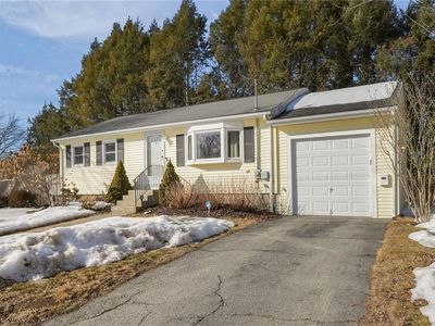 31 Marion Ave, Pascoag, RI, 02859