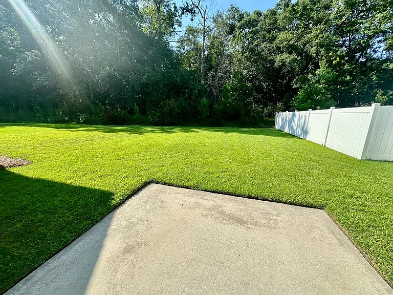47 Heartstone Cir — Photo 32