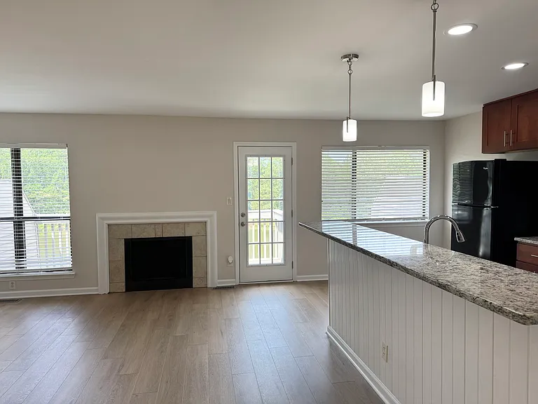 3832 Summerwood Ct — Photo 16