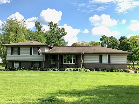 2nd image of 131 Flowers Dr W