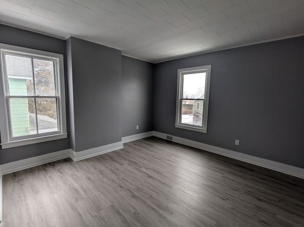 33 Central Ave APT 6