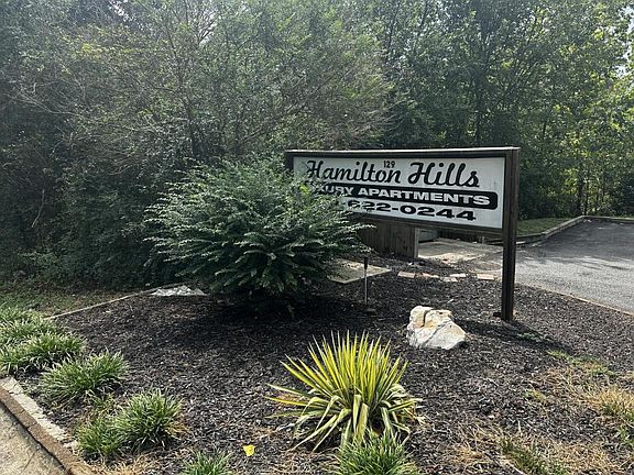 3rd image of 129 Enterprise Dr