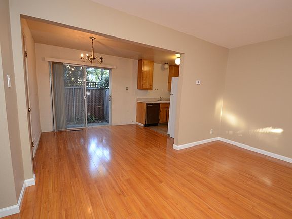 5th image of 216 Grand Blvd APT 3