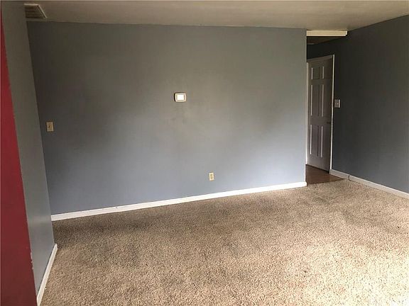 3rd image of 300 Brownstone Dr