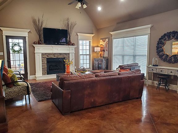 5th image of 2301 Westminster Way