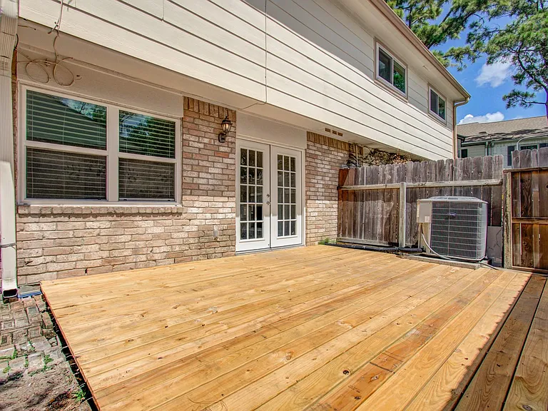 1334 Country Place Dr — Photo 37