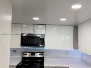 6960 Miami Gardens Dr APT 2-521, Hialeah, FL 33015
