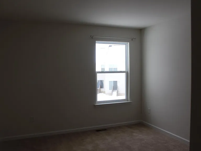 948 King Way — Photo 7