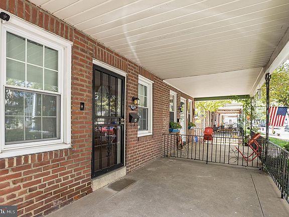 4th image of 7029 Montague St