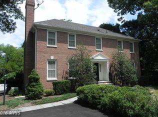 9565 Persimmon Tree Rd, Rockville, MD 20854