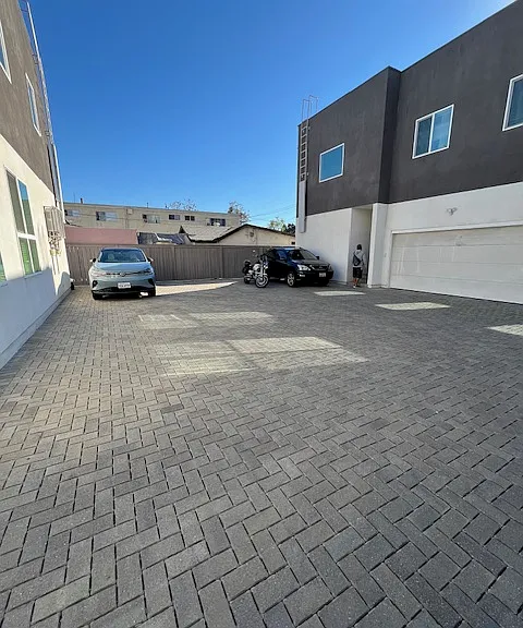 14254 Erwin St #14254 — Photo 15