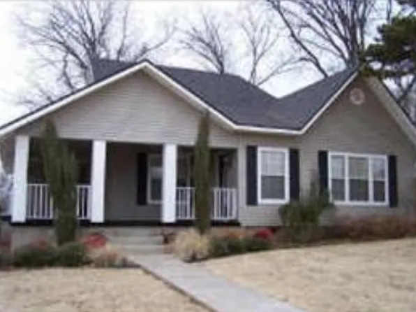 203 E 4th St, Cement, OK 73017