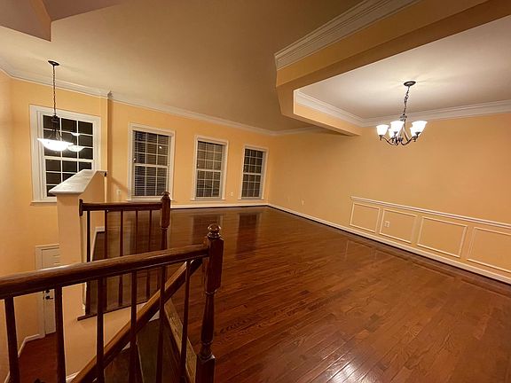 4th image of 6052 Popes Creek Pl