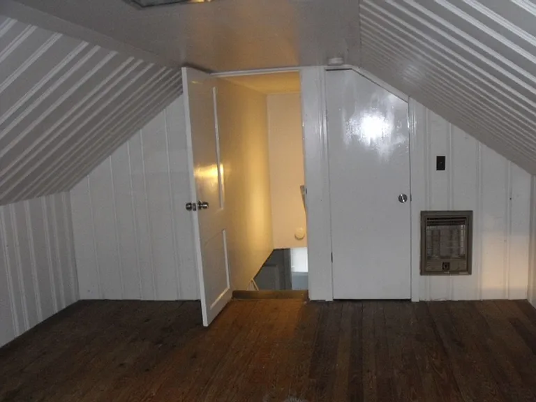 901 Johnson Ave — Photo 40