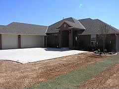 Home for Sale in Oklahoma City, Oklahoma $255,900