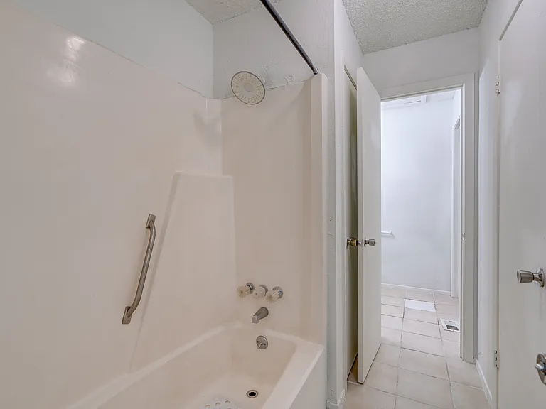 3333 12th St #6 — Photo 20