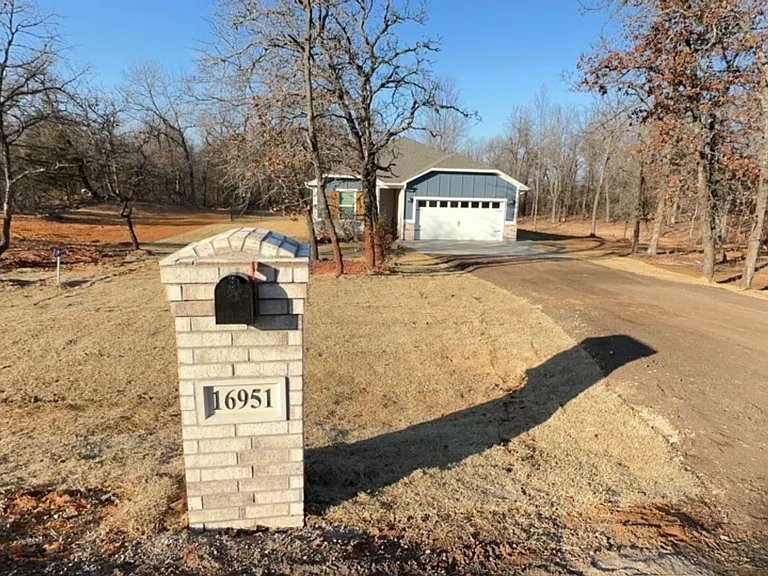 16951 Buck Cir — Photo 6
