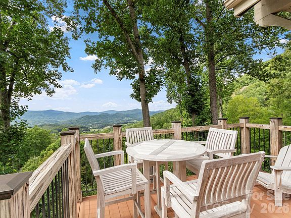 2nd image of 47 Creekside Way