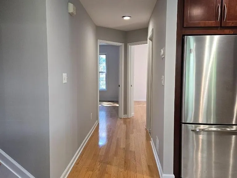 313 Winthrop Dr — Photo 10
