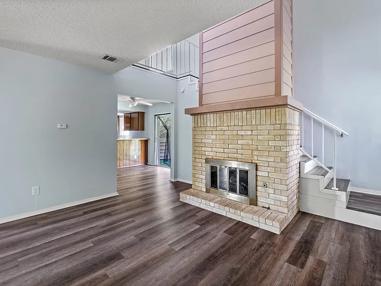 11809 Eubank Dr — Photo 6