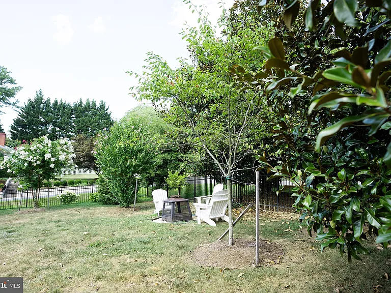 800 Blue Ridge Ave — Photo 22