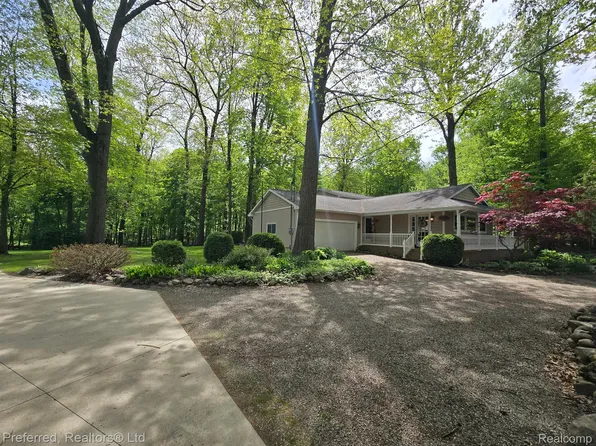 2451 Hog Creek Rd, Allen, MI 49227