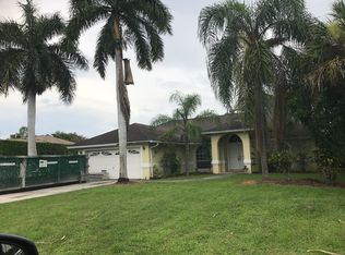 2379 River Reach Dr, Naples, FL 34104