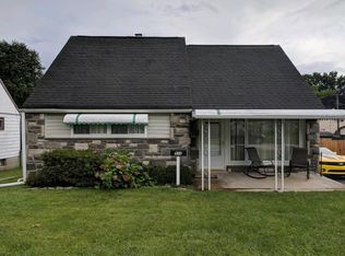 908 Hawthorne Ave, Secane, PA 19018