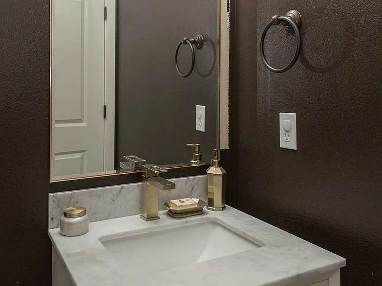 20466 Jacklight Ln — Photo 12