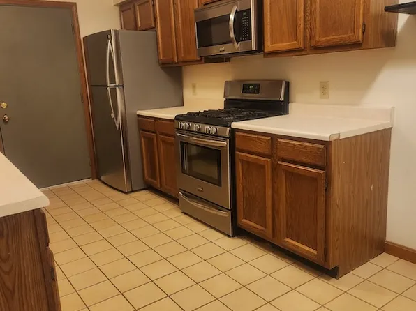 10 Nuttall Ln APT 3, Worcester, MA 01604