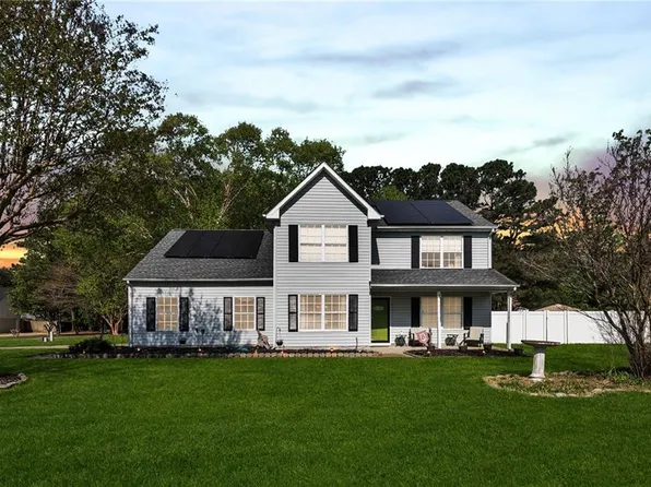 23263 Buttercup Cir, Carrollton, VA 23314