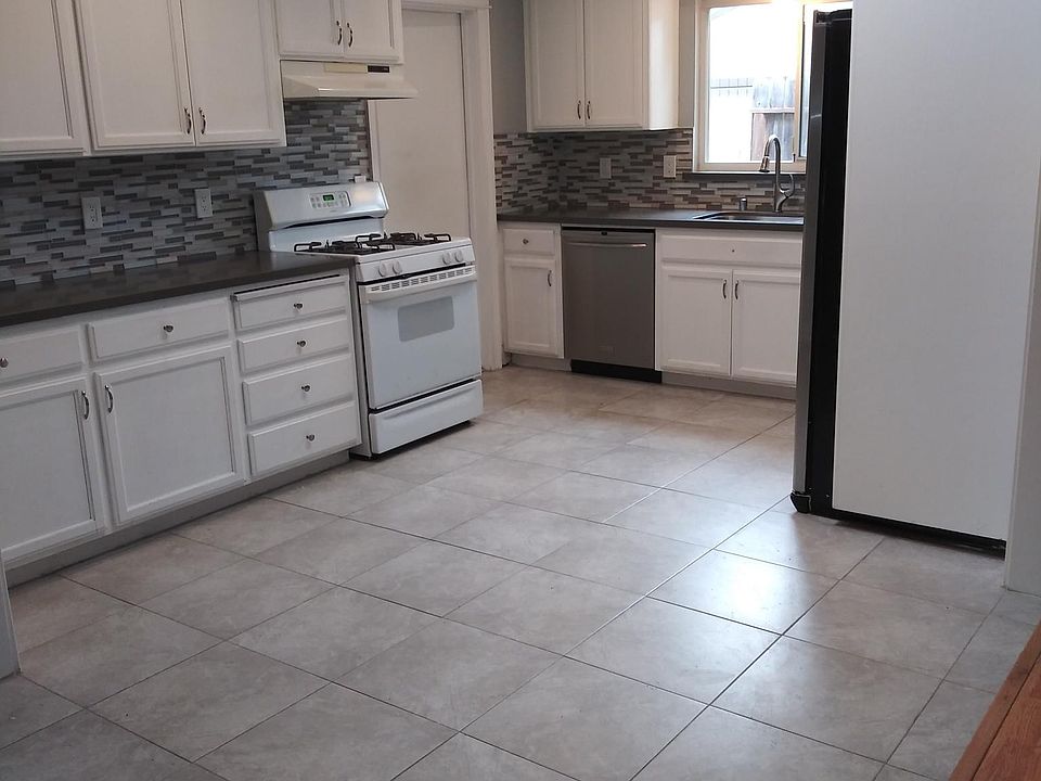 2nd image of 3120 Athene Ct