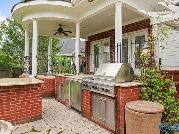 206 Gaston Dr, Madison, AL 35756