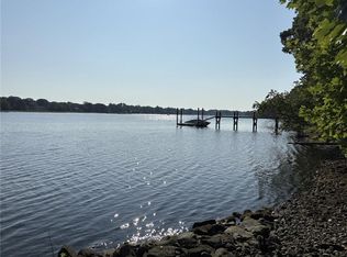 351 County Rd, Barrington, RI 02806