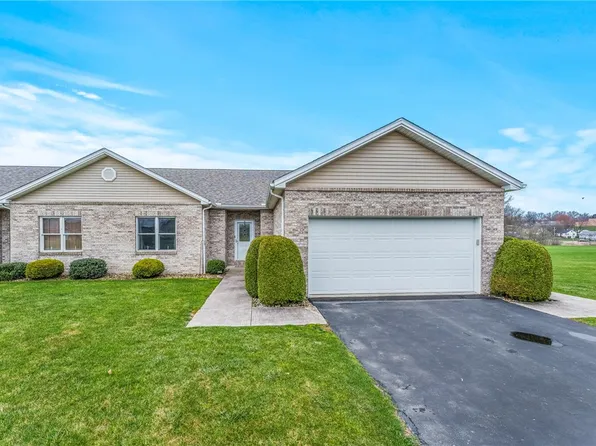 26 Wynfield Ln, New Wilmington, PA 16142