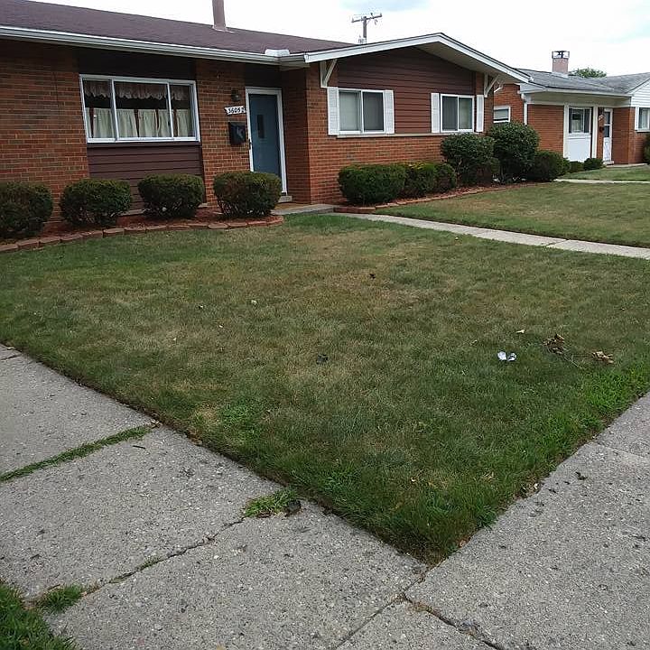 1st image of 36052 Avondale St