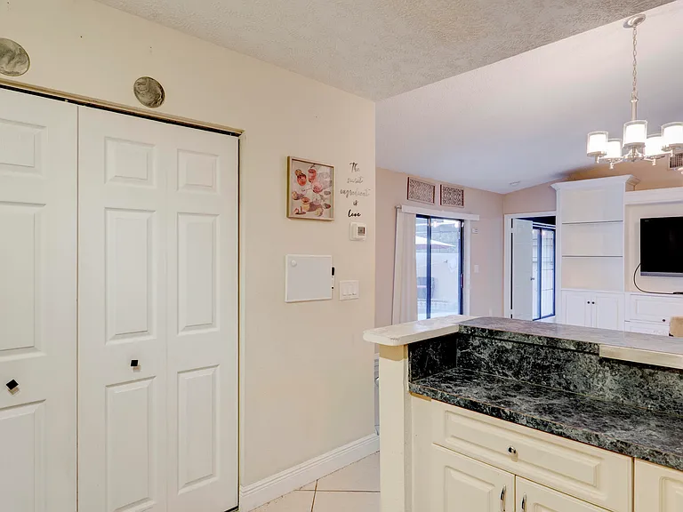 4782 Sunny Palm Cir #D — Photo 8