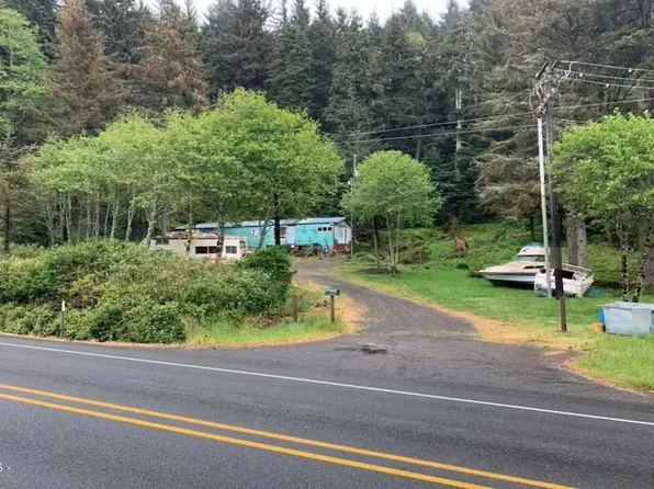 2330 S Highway 101, Depoe Bay, OR 97341