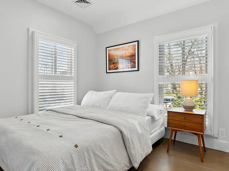 128 Jermain Ave — Photo 13