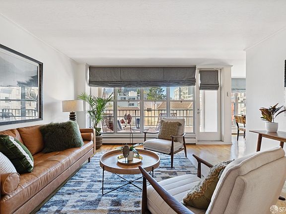 3rd image of 2040 Franklin St APT 607