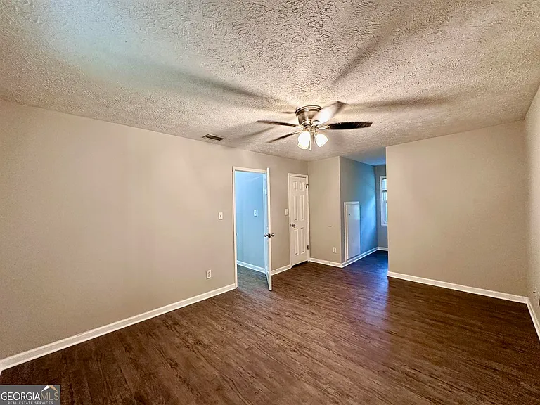197 Rock Garden Ter NW — Photo 21