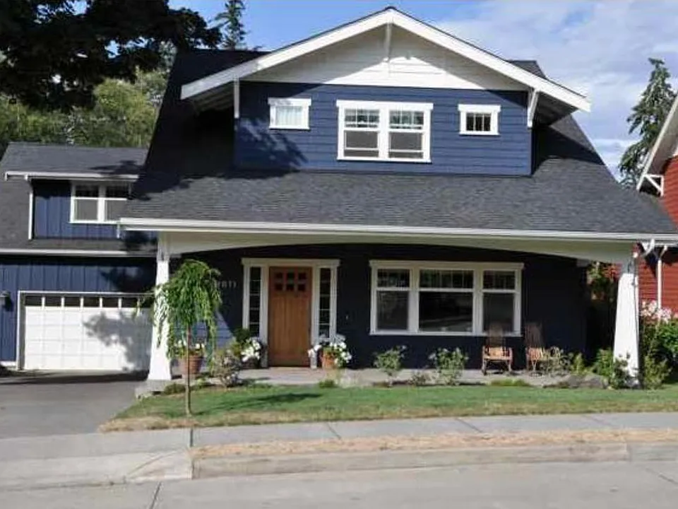 9611 NE Northtown Loop