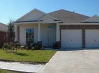 8531 W Highlands Xing, Highlands, TX 77562