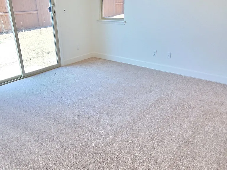 2004 Gumbinger Pl — Photo 21